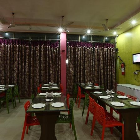 Hotel Parshuram Guwahati Esterno foto