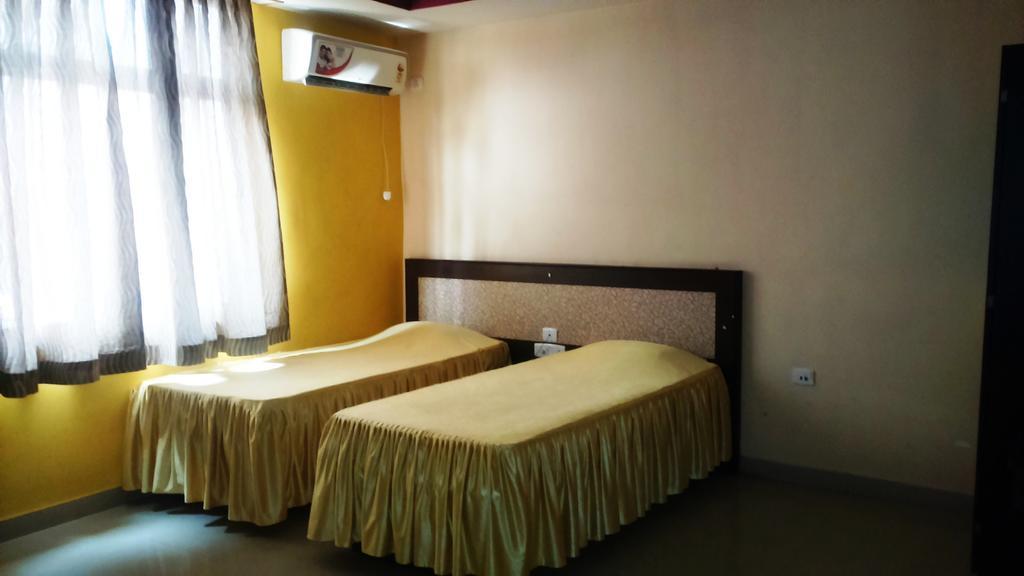 Hotel Parshuram Guwahati Esterno foto