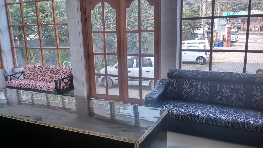 Hotel Parshuram Guwahati Esterno foto