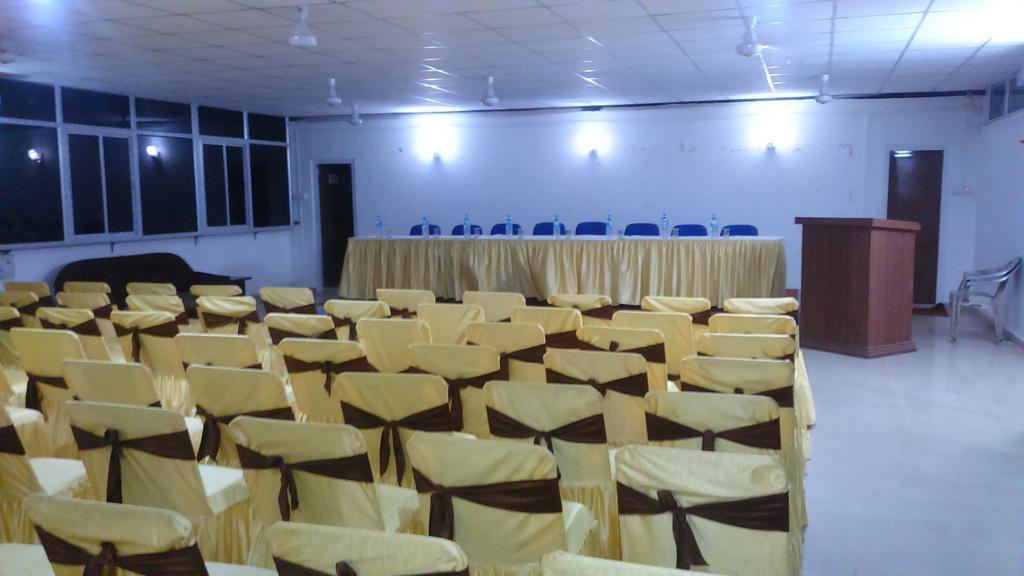 Hotel Parshuram Guwahati Esterno foto