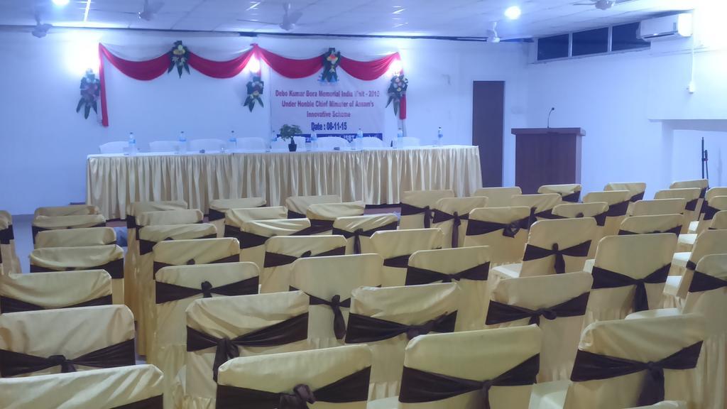 Hotel Parshuram Guwahati Esterno foto