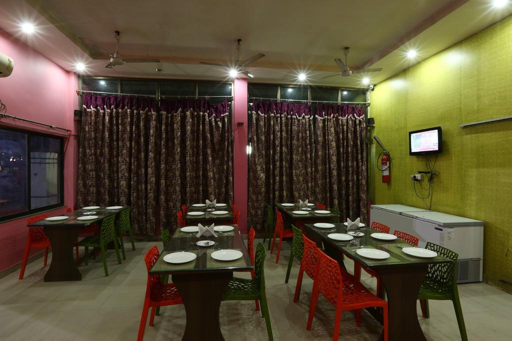 Hotel Parshuram Guwahati Esterno foto