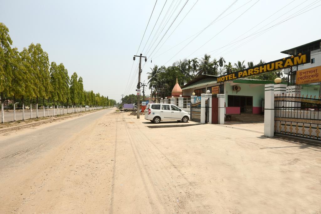Hotel Parshuram Guwahati Esterno foto