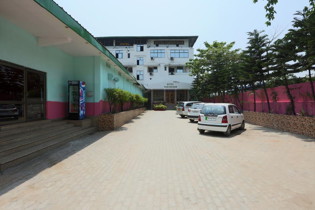 Hotel Parshuram Guwahati Esterno foto